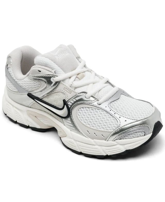 Nike V5 RNR Kadın Casual Sneaker - Kırık Beyaz/Kahverengi 35.5