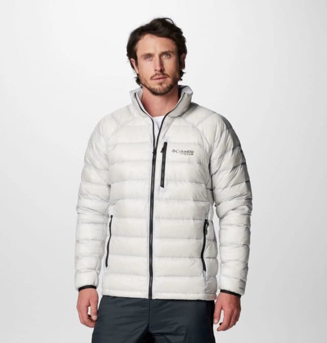 https://res.cloudinary.com/dtaiqpn0c/f_auto,c_limit,w_640,q_80/1096898_columbia-mens-arctic-crest-down-jacket.webp