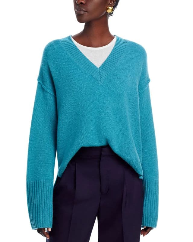 https://res.cloudinary.com/dtaiqpn0c/f_auto,c_limit,w_640,q_80/1134475_c-by-bloomingdales-cashmere-outer-seam-v-neck-pullover-exclusive.webp