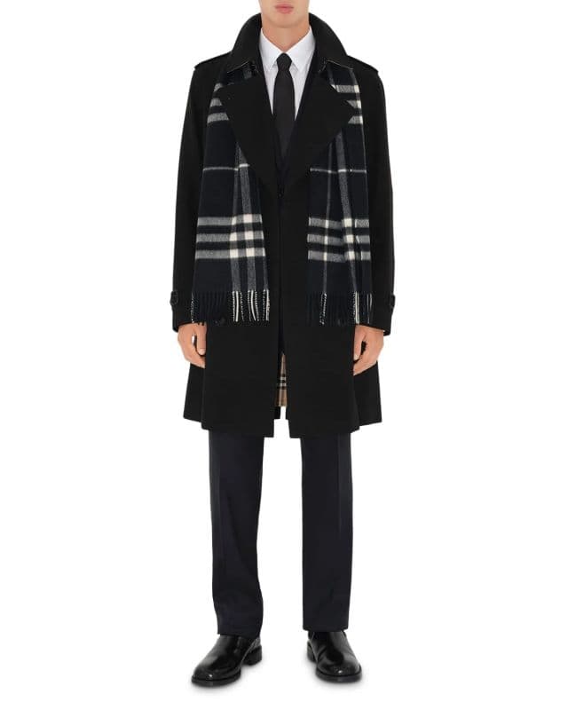 https://res.cloudinary.com/dtaiqpn0c/f_auto,c_limit,w_640,q_80/1140863_burberry-kensington-heritage-cotton-trench-coat.webp