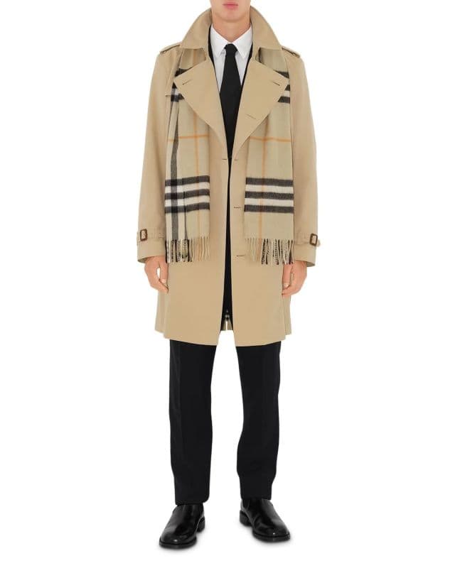 https://res.cloudinary.com/dtaiqpn0c/f_auto,c_limit,w_640,q_80/1140886_burberry-kensington-heritage-cotton-trench-coat.webp